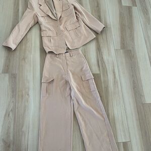 FREE ITEM WITH ANY PURCHASE!! 🎁Women's Beige Pantsuit